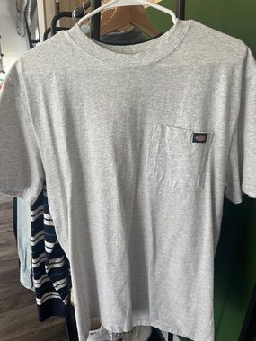 Dickies Men’s Ash Grey Pocket T‑Shirt
